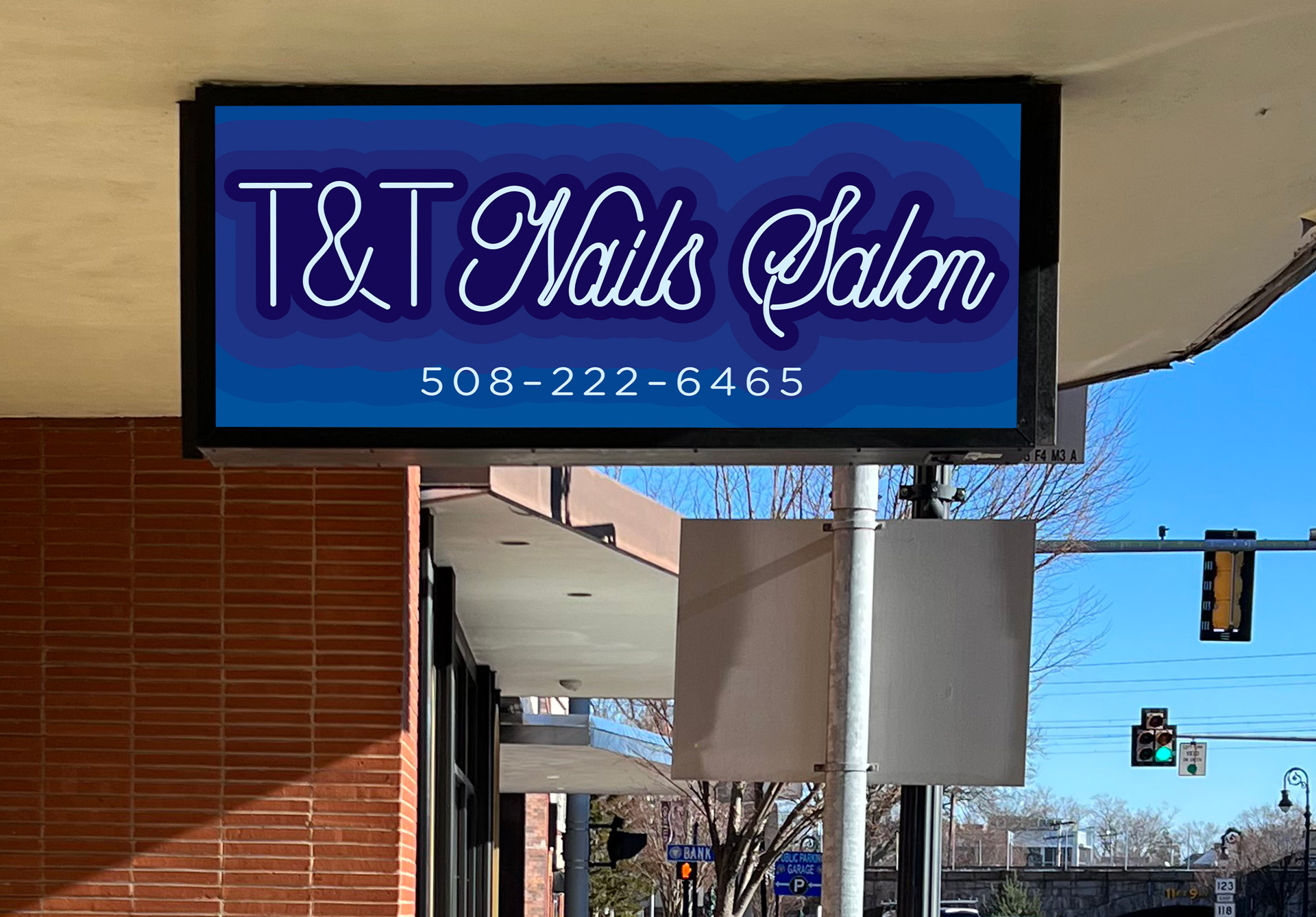 T&T Nails Salon exterior sign